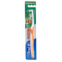 Зубная щетка "Oral-B" 3-Effect Maxi Clean средней жесткости 40 фото