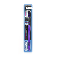 Зубная щетка "Oral-B" Black Всесторонняя чистка (средняя) фото